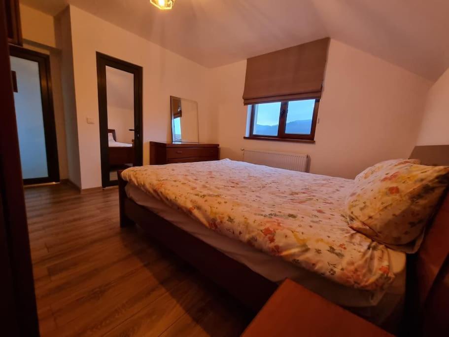 Rocktop Refuge In Toamnei Rîşnov Exterior foto